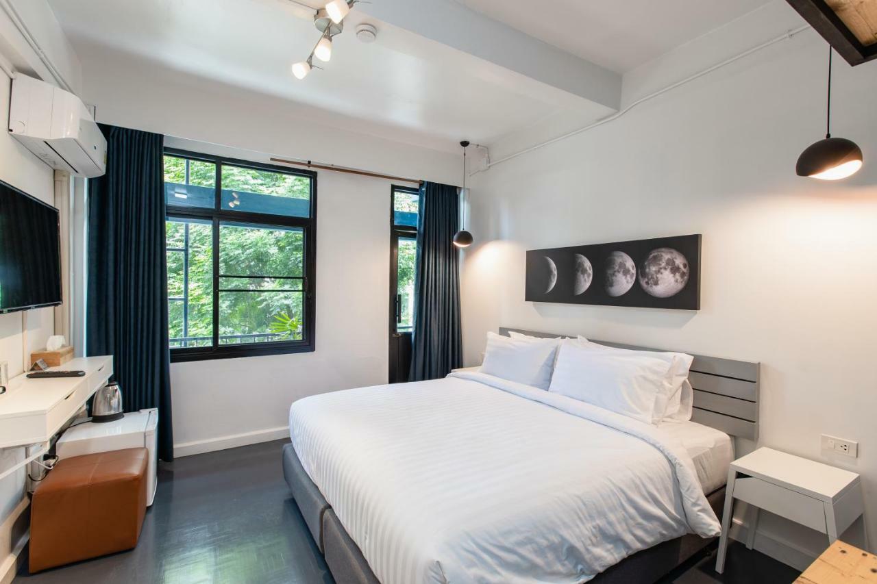 Every Surawong Bangkok Exterior foto